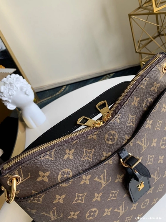 Official oldcobbler LOUIS VUITTON ODÉON MM 0808